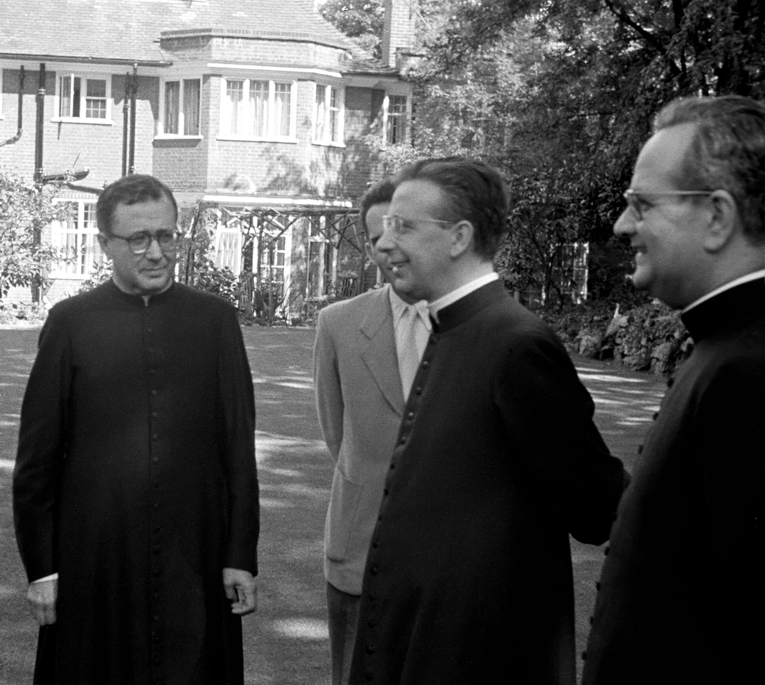 20 de agosto de 1969. San Josemaría, el beato Álvaro y D. José María